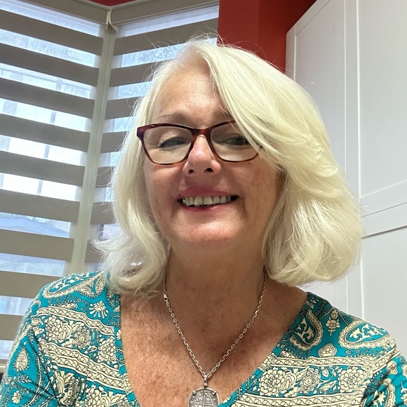 💛🖤🌻IF YOU LOVE IT! MAKE AN REASONABLE OFFER - Picture 2 of 2